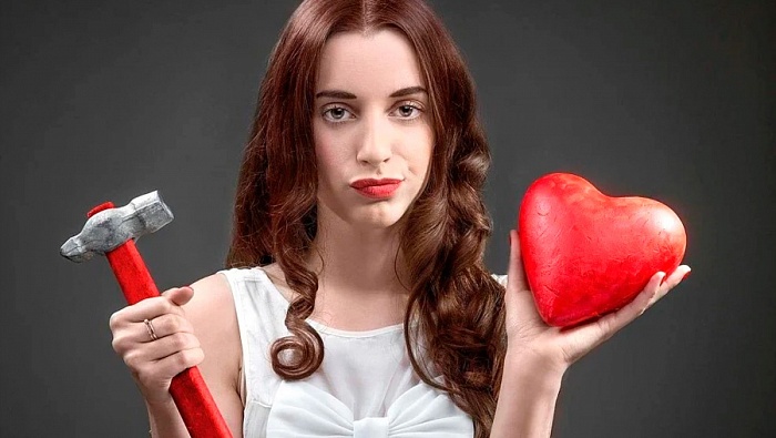 Как женщина из Питера отомстила соседу который убил ее кошку?